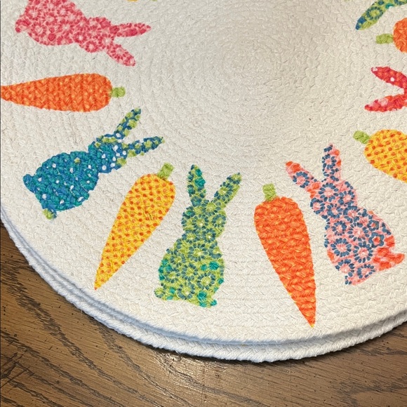 Martha Stewart Easter Spring round placemats - Picture 3 of 10